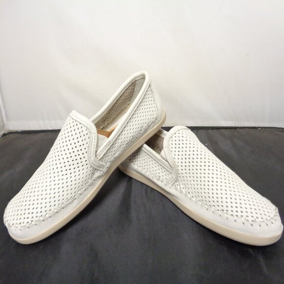 Brand New Minnetonka 674P slip-ons Pacific White Multiple Sizes New In Box F53 - Picture 2 of 6